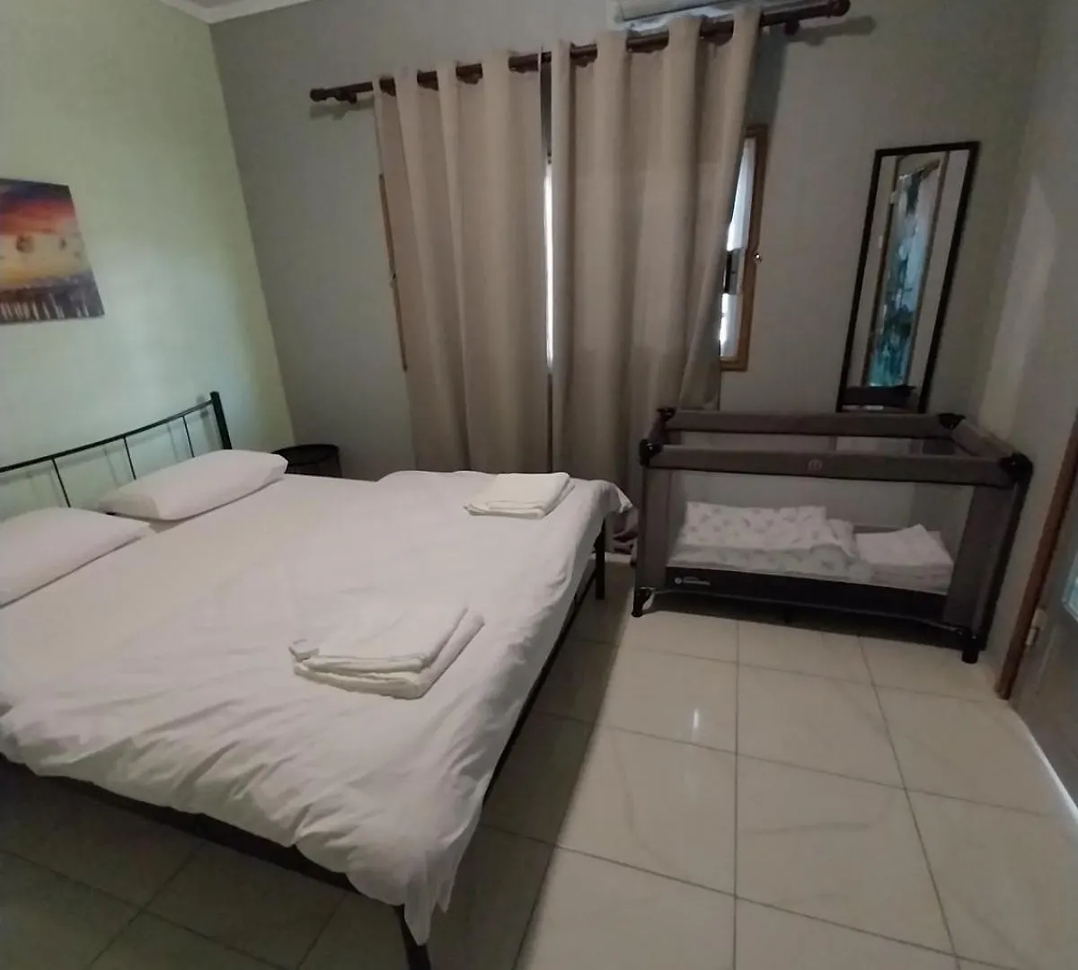 Villa Artzie. Έξοχικο Με Τεράστιο Εξωτερικό Χώρο. Nea Kallikrateia Holiday home